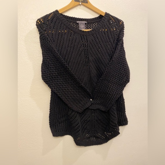 Chelsea & Theodore black open knit sweater - Picture 5 of 8